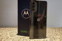 MotoG82-ReviewGC-2