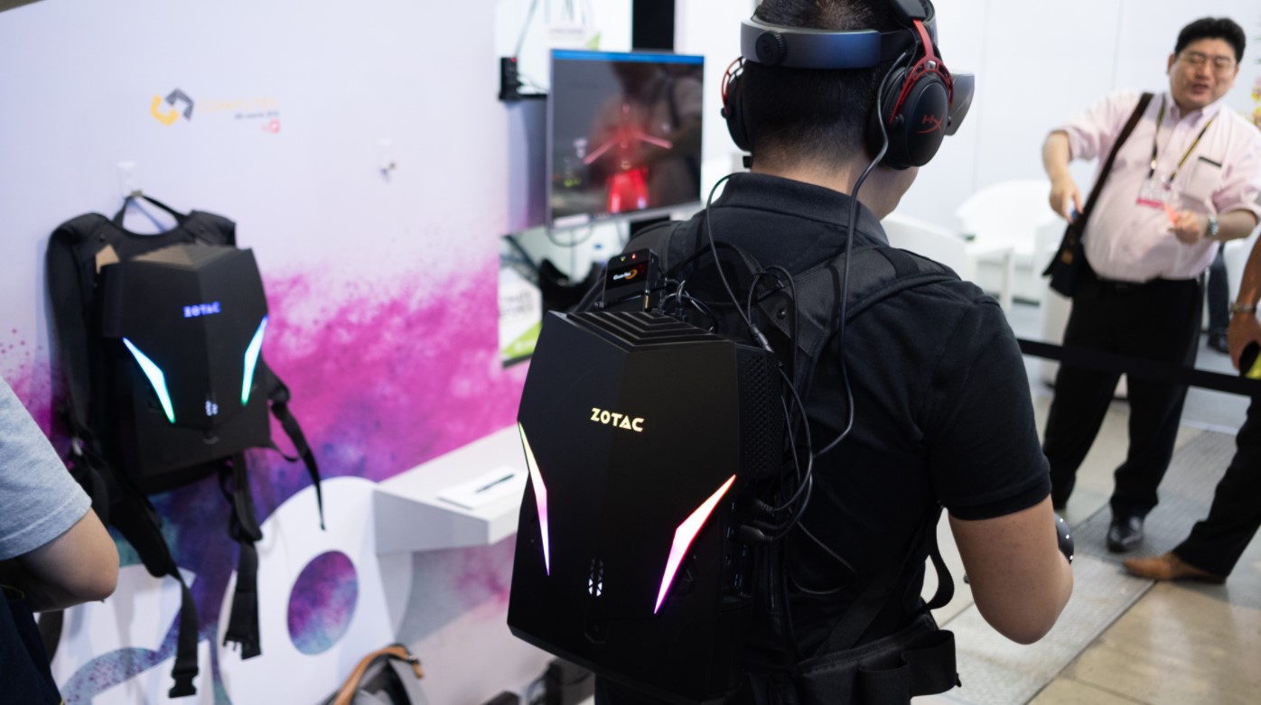 Носимый компьютер. Zotac VR go 2.0. Zotac VR go. Zotac рюкзак. Настольный компьютер Zotac VR go 2.0 Backpack.