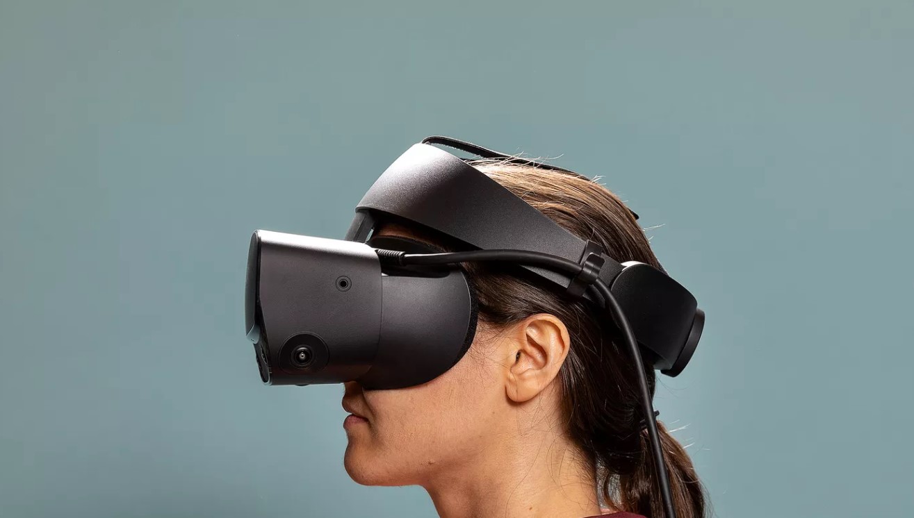 Lenovo trabaja en nuevos cascos de realidad virtual