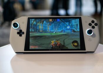 Alienware presenta un prototipo de PC Portatil similar a la switch, el Concept UFO