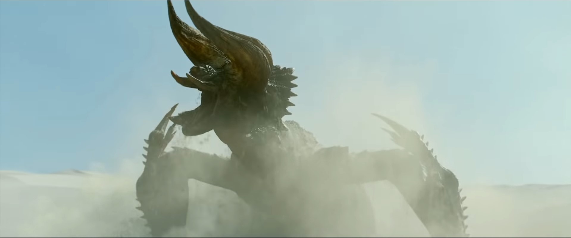 La película de Monster Hunter se deja ver en un avance oficial