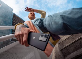 Motorola incorpora Auto Enhance de Google Fotos a su cámara
