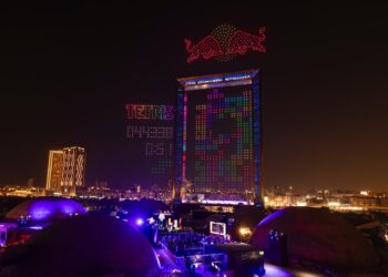 Red Bull TETRIS: 2800 Drones proyectaron la final del mundial en el cielo de Dubai